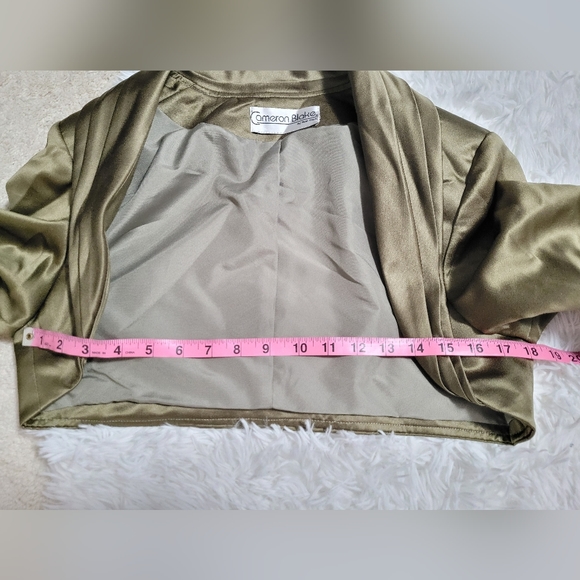 Cameron Blake by Mon Cheri size 10 Gown with Bolero in size 10 - Picture 11 of 16